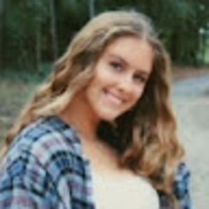 Meet your Posher, Ella